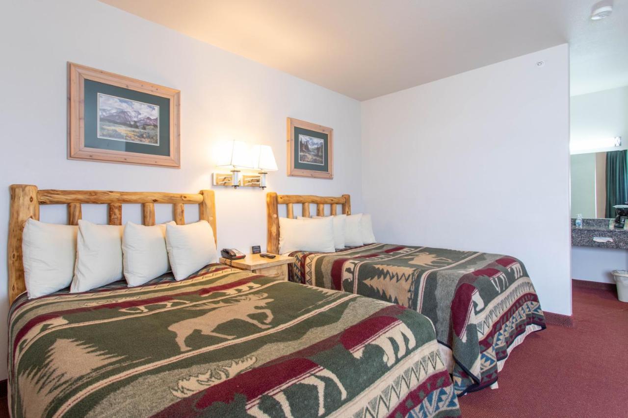 Walden North Park Inn & Suites מראה חיצוני תמונה
