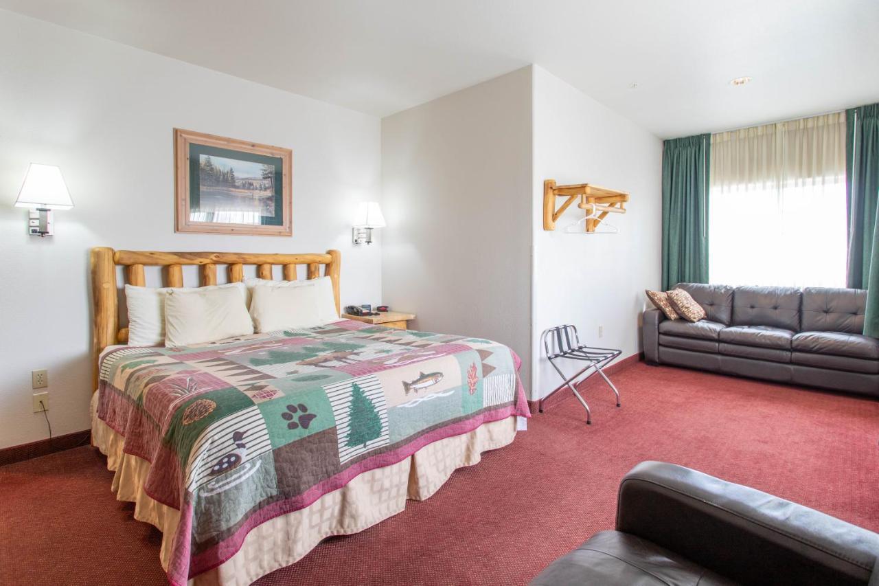 Walden North Park Inn & Suites מראה חיצוני תמונה